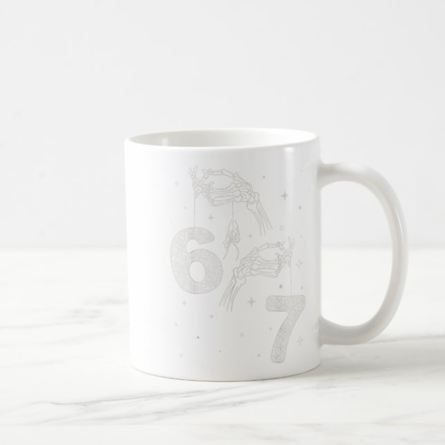 Mug 67 Meme Main de squelette drôle Halloween Six Sept (Droite)