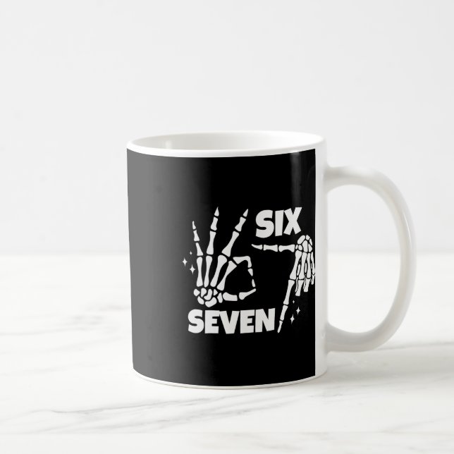 Mug 6 7 Mème Drôle de Squelette Mains Halloween Couple (Droite)