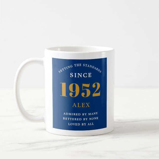 Mug 70e anniversaire Nom 1952 Blue Gold Elegant Chic (Gauche)
