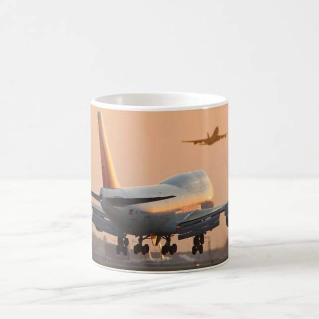 MUG 747 AIRLINER (Centre)