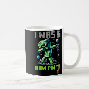 Mug 7e anniversaire j'ai 6 maintenant je suis 7 pixel 