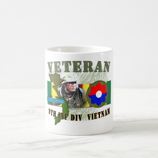 Mug 9ème FNI Division-Vietnam (w/CIB) (Centre)