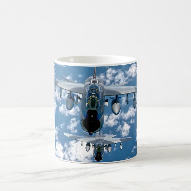 MUG A-7 K CORSAIR II (Centre)