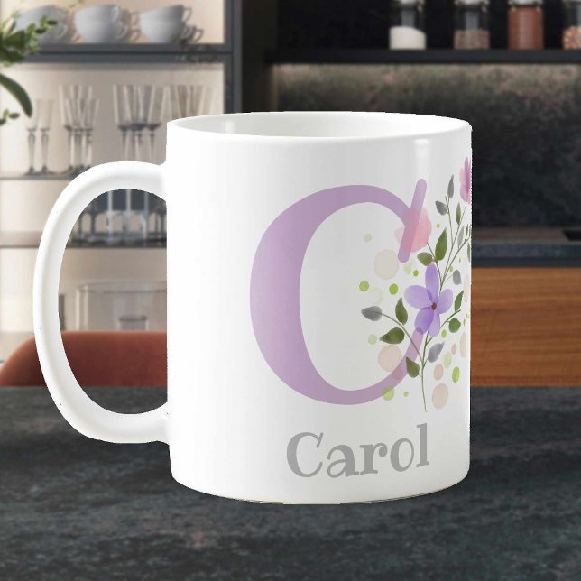 Mug à café à motif floral avec nom et initiale (Créateur téléchargé)