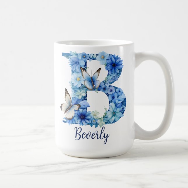 Mug à café bleu floral monogrammé de 15 oz (Droite)