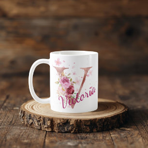Mug à initiale florale personnalisée – Lettre V