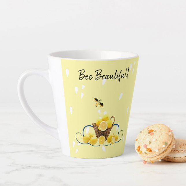 Mug à latte Belle Abeille (En situation)
