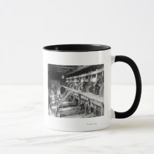 Mug À l'intérieur du moulin de timbre d'or de Terra