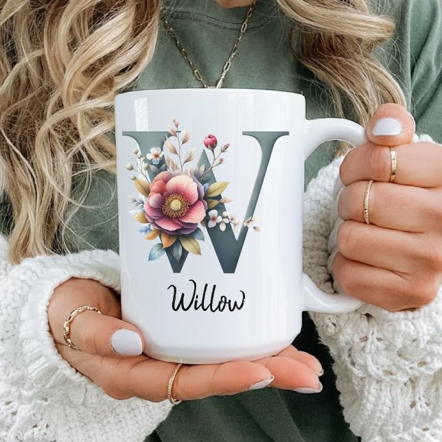 Mug à monogramme floral élégant, cadeau d'annivers (birth flower gift, mother’s day mug, graduation gift mug, custom coworker gift, best friend mug,)