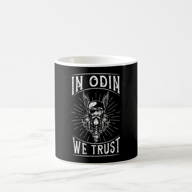 Mug À Odin, nous avons confiance (Centre)