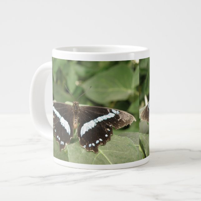 Mug à papillon tropical noir et blanc (Devant gauche)