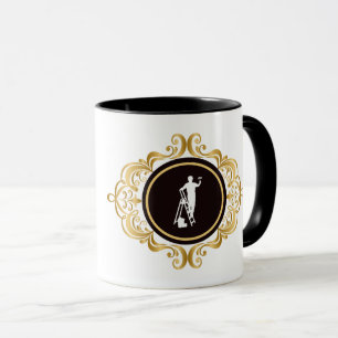 Mug à silhouette blanche de peintre sur échelle