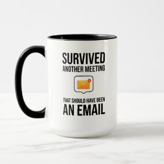 Mug A survécu à une autre réunion qui aurait dû être u