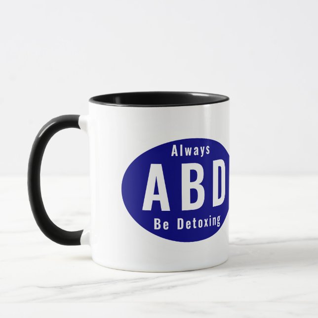 Mug ABD est toujours en train de se détoxiquer (Gauche)