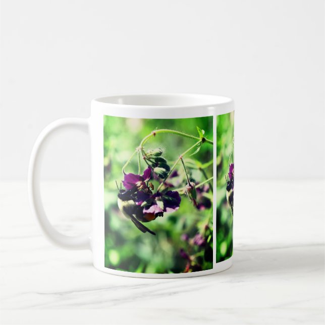 Mug Abeille Avec Pollen Sur Fleur (Gauche)