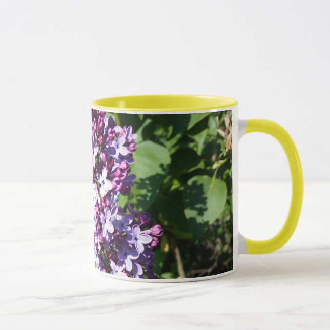 Mug Abeille de miel sur des lilas de ressort (Droite)