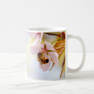 Mug Abeille Sur Une Fleur De Cerise