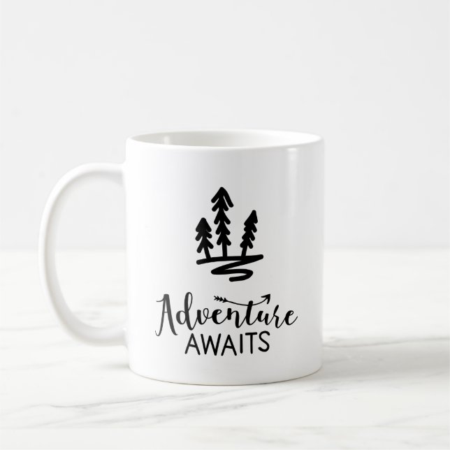 Mug Adventure Await Camping Forest (Gauche)
