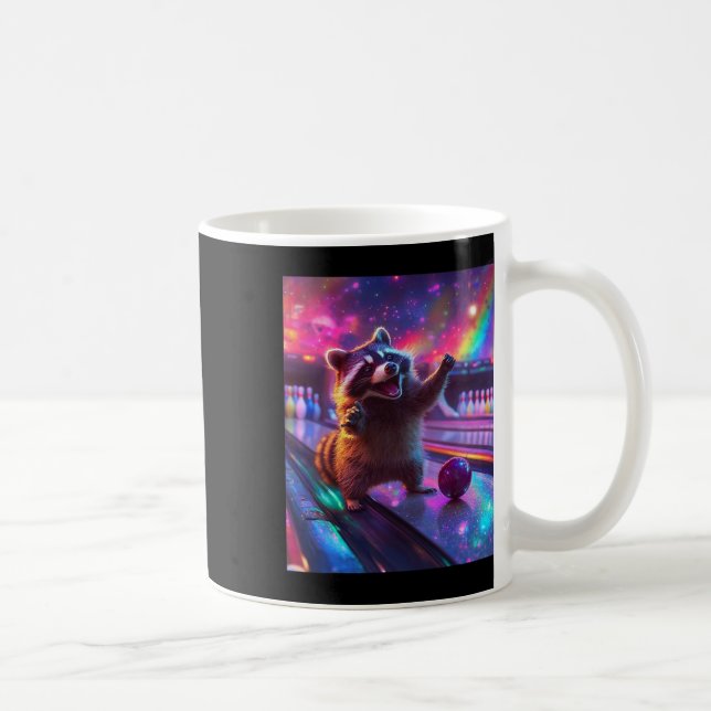 Mug Aesthétique Fantasycore Raccoon Bowling Funny (Droite)
