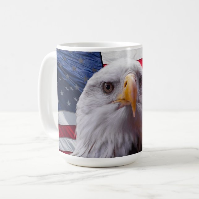 Mug Aigle à tête blanche et drapeau américain (Devant gauche)
