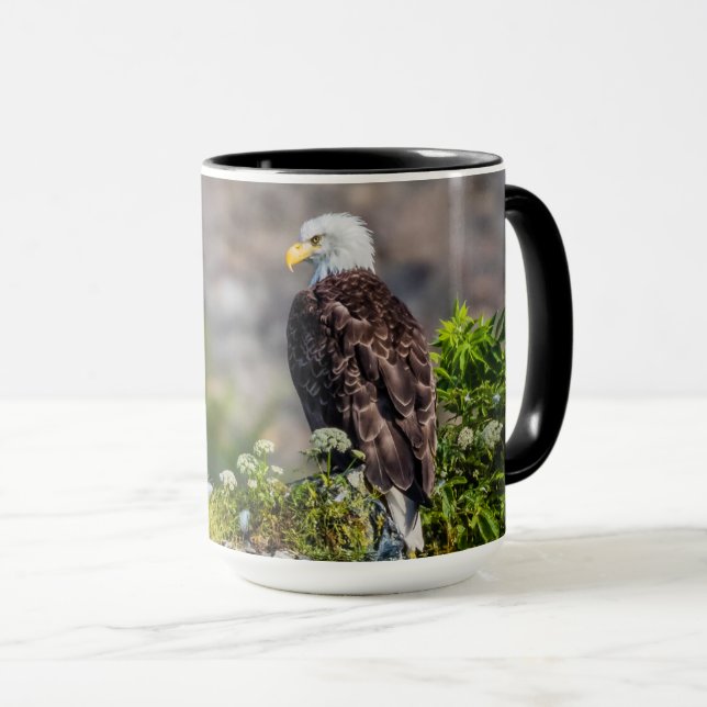 Mug Aigle bald assis sur le rocher (Devant droit)