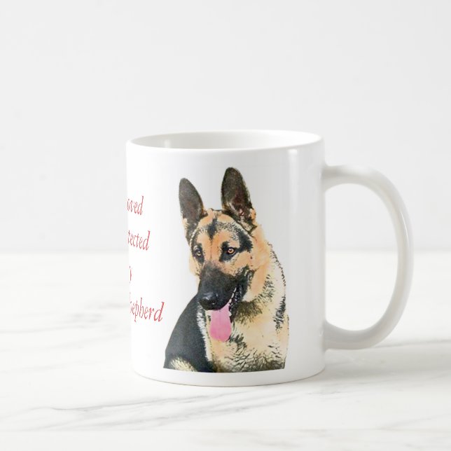 Mug Aimé et protégé par un berger allemand (Droite)