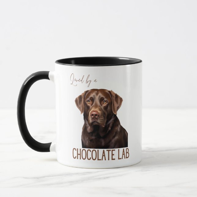 Mug Aimé par une maman chien labrador chocolat et un p (Gauche)