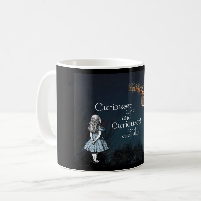 Mug Alice au pays des merveilles Curiouser Père Noël C (Devant gauche)