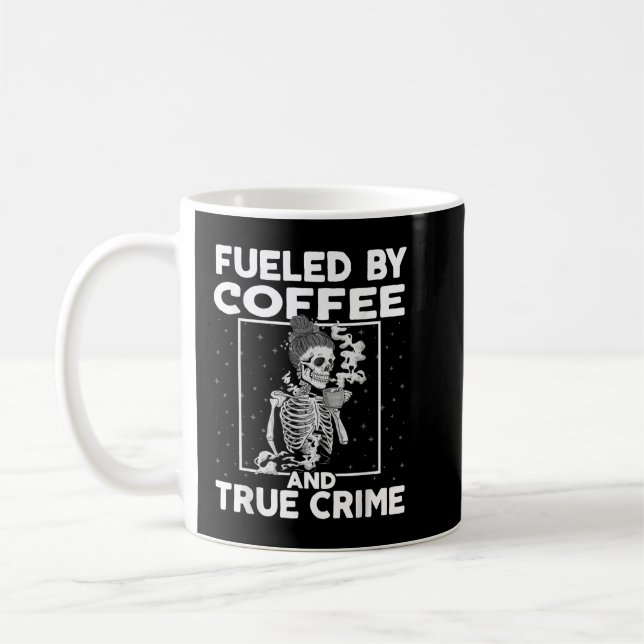 Mug Alimenté par café et crime réel Podcast Lov (Gauche)