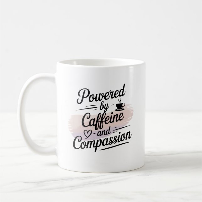 Mug Alimenté par la caféine et la compassion (Gauche)