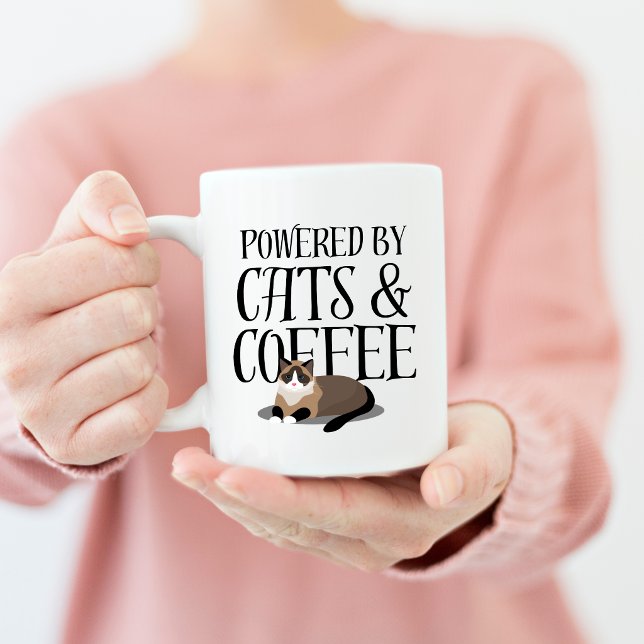 Mug Alimenté par les chats et le café (Créateur téléchargé)