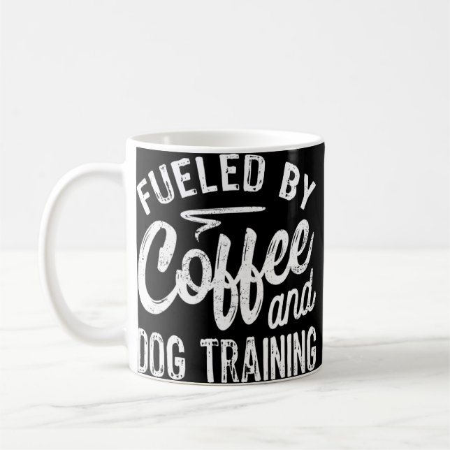 Mug Alimenté Par Un Entraîneur De Chien D'Entraînement (Gauche)