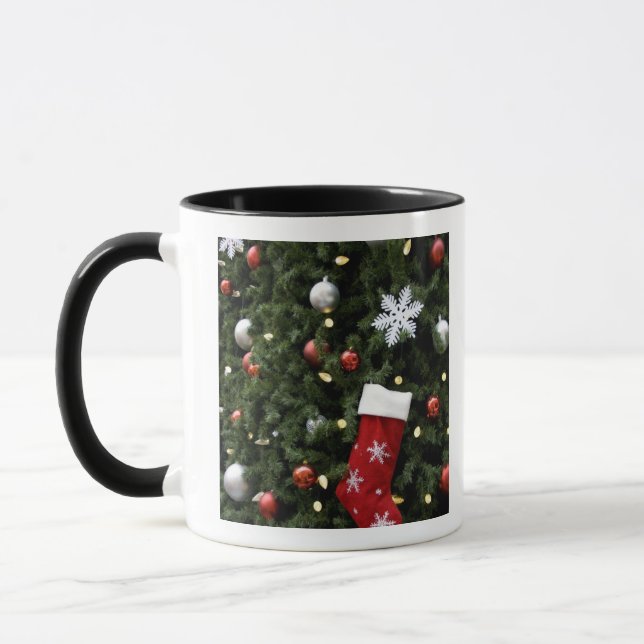 Mug Amérique du Nord. Décorations de Noël sur l'arbre. (Gauche)