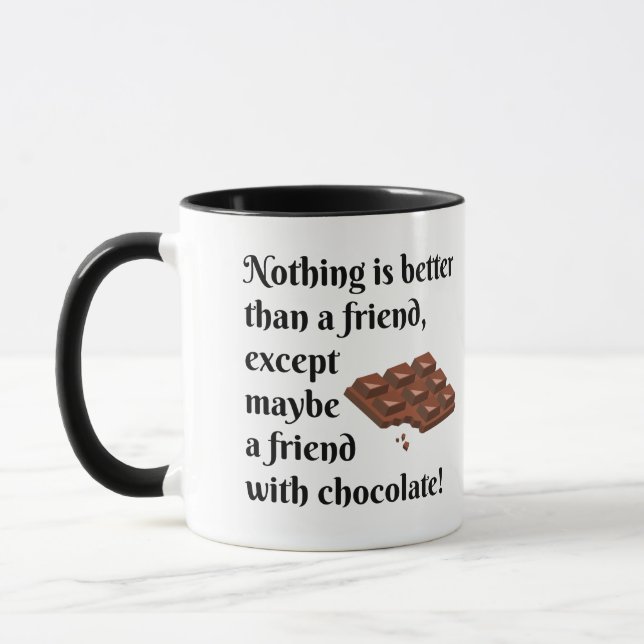 Mug Amis drôles avec le texte de noir de chocolat (Gauche)