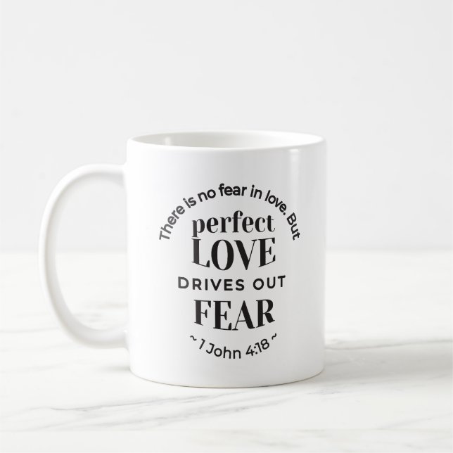 Mug Amour Éternel - 1 Jean 4:18 Citation Scripturaire  (Gauche)