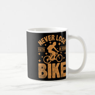 Mug Amoureux de vélo tout terrain cycliste sur route c