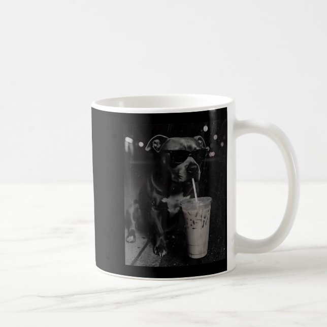 Mug Amusant Pitbull Drôle Buvant Un Café Glacé Pour Le (Droite)