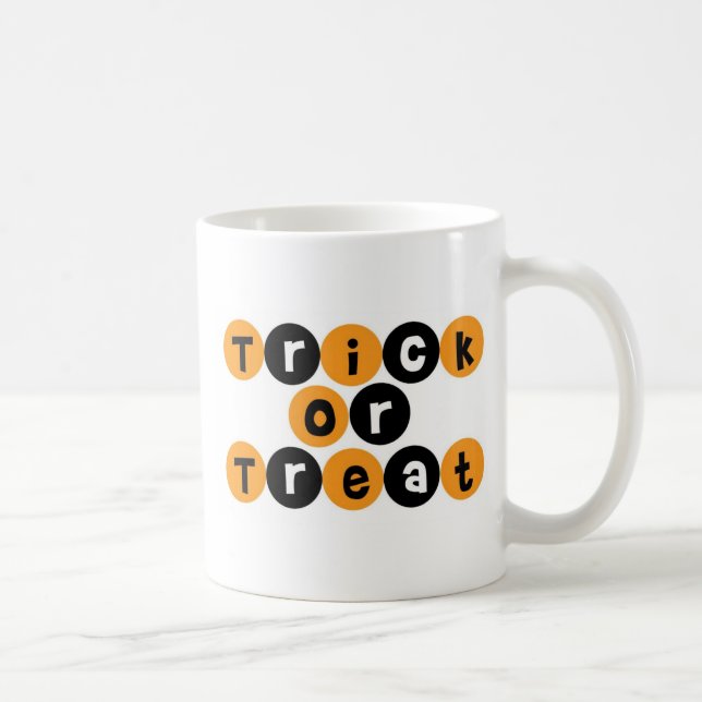 Mug Amusement de Halloween de des bonbons ou un sort (Droite)