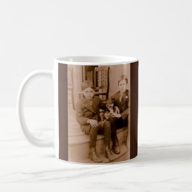 Mug Années 1920 deux garçons un chien (Gauche)