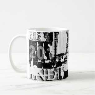 Mug Annonces publicitaires de rue déchirées collage ba