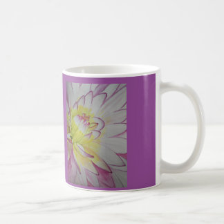 Mug Aquarelle de dahlia de nourriture d'âme