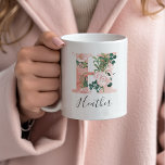 Mug Aquarelle florale - H<br><div class="desc">Offrez cette magnifique tasse en cadeau à votre fête de mariage,  à votre mère ou à votre ami! !</div>