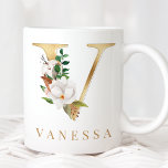 Mug Aquarelle Florale & Lettre or V Monogramme<br><div class="desc">Une tasse à café personnalisée avec un faux monogramme "V" de lettre d'or,  avec des illustrations décoratives d'aquarelle florale et feuillage. Customisez facilement avec votre nom ou créez un cadeau unique pour vos proches.</div>
