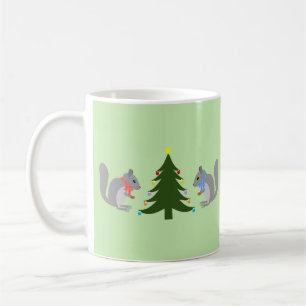 Mug Arbre de Noël décorant les écureuils
