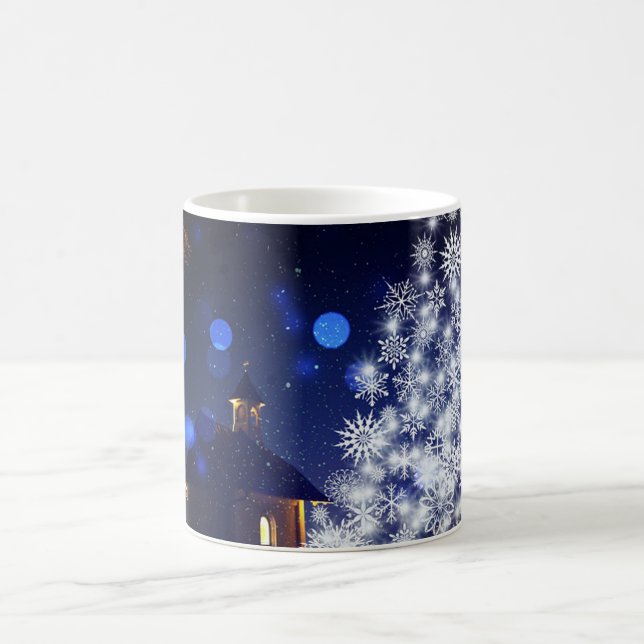 Mug Arbre de Noël rayonnant avec Arrière - plan bleu (Centre)