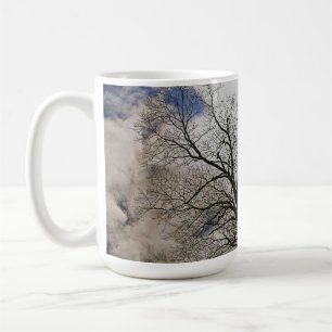 Mug Arbres nus et ciel nuageux Design naturel