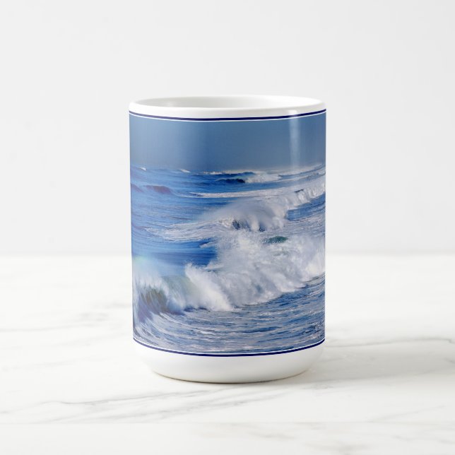 Mug Arc-en-ciel sur la boue des vagues océaniques (Centre)