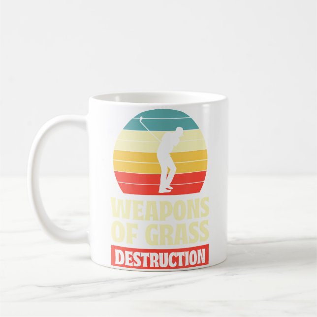Mug Armes de destruction de l'herbe - Golf drôle Pun G (Gauche)