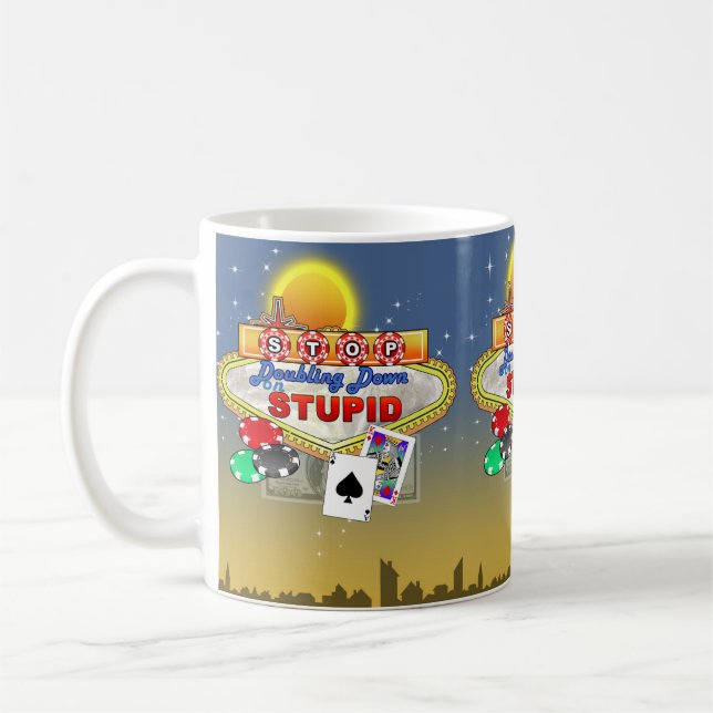 Mug Arrêtez de douter sur la boue Stupide (sombre) (Gauche)