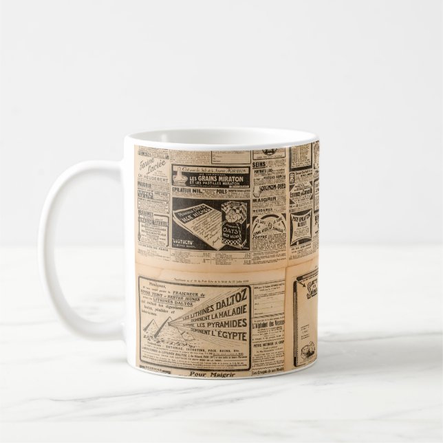 Mug Arrière - plan papier usagé. Page de journal ancie (Gauche)